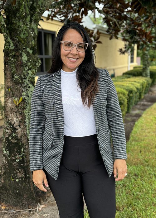 Helen Cruz, <em> LCSW, MCAP, Director of Clinical Services </em>